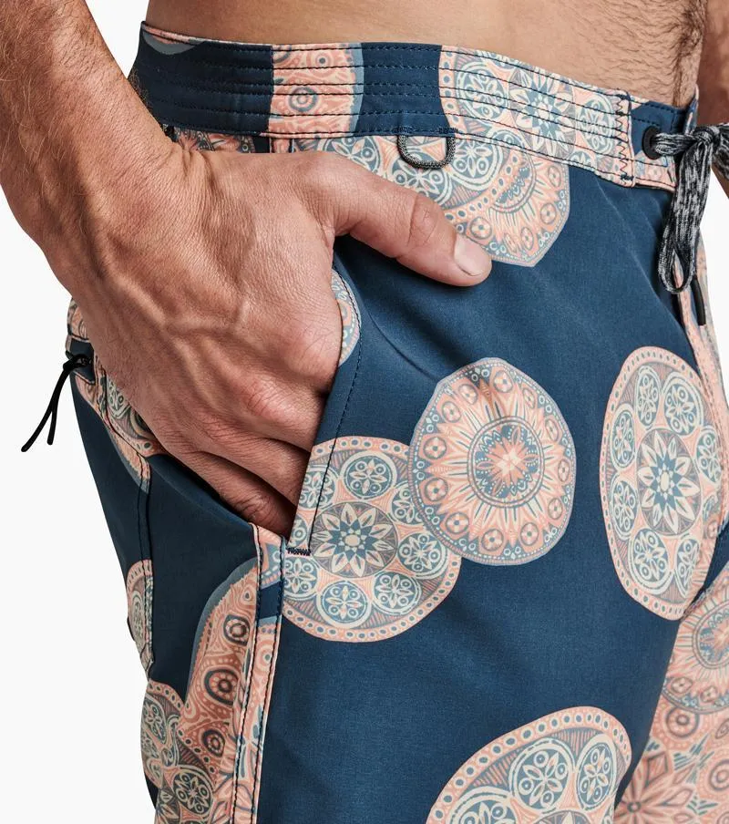 Chiller Mandala Boardshorts 17"