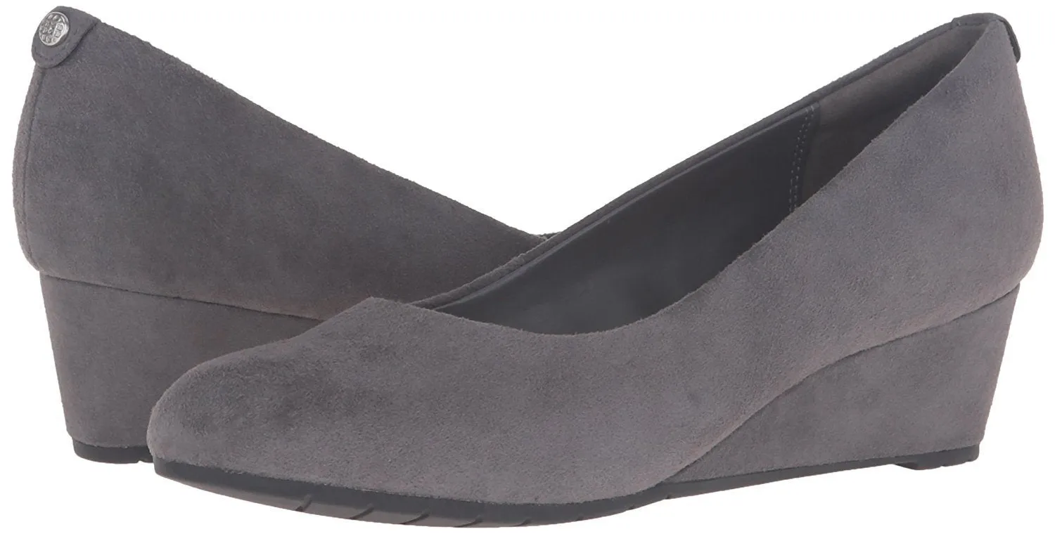 CLARKS Women's Vendra Bloom Wedge Pump