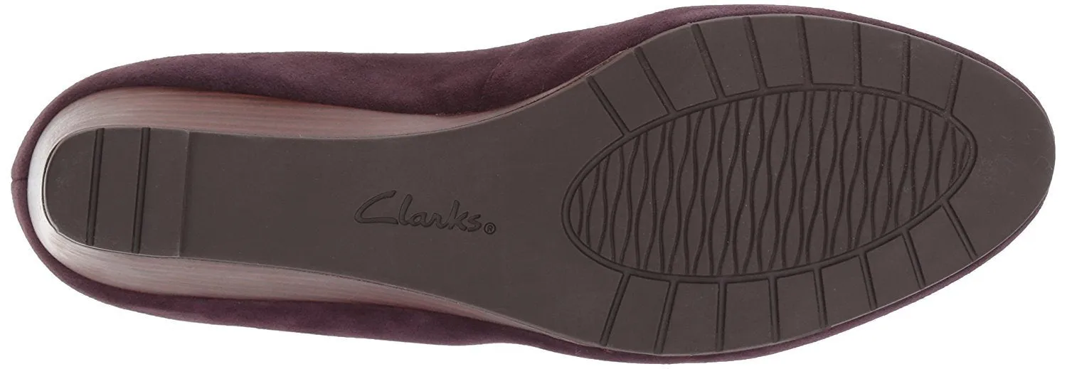 CLARKS Women's Vendra Bloom Wedge Pump