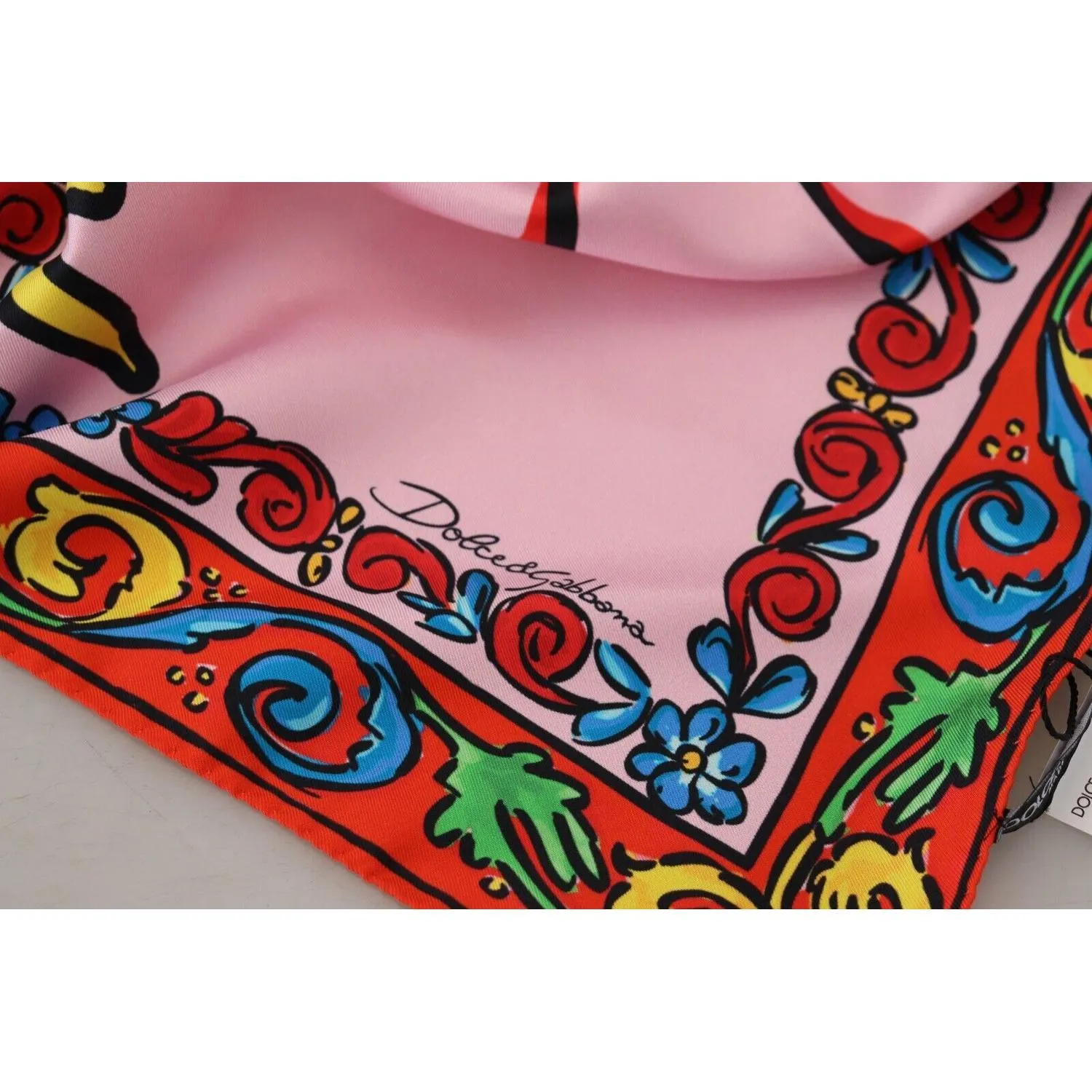 Dolce & Gabbana Sumptuous Silk Scarf with Exclusive Print